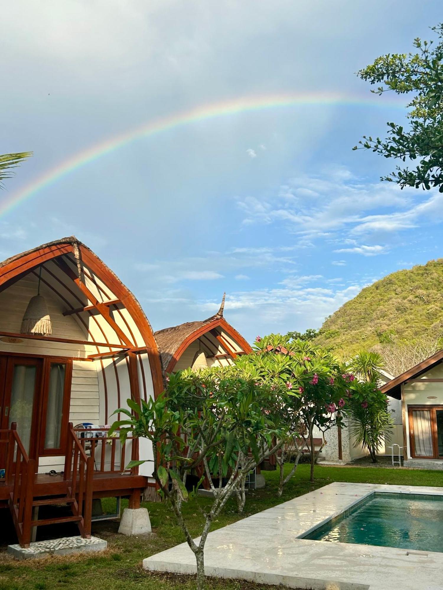 Outside Bungalow Sekongkang Экстерьер фото